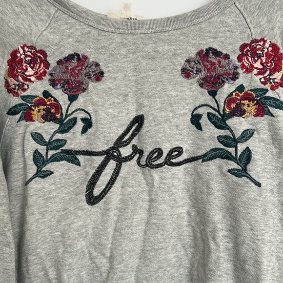 Wilfred Free Embroidered Sweatshirt - Picture 2 of 8